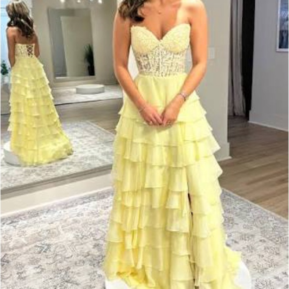 Sherri Hill Prom Dress